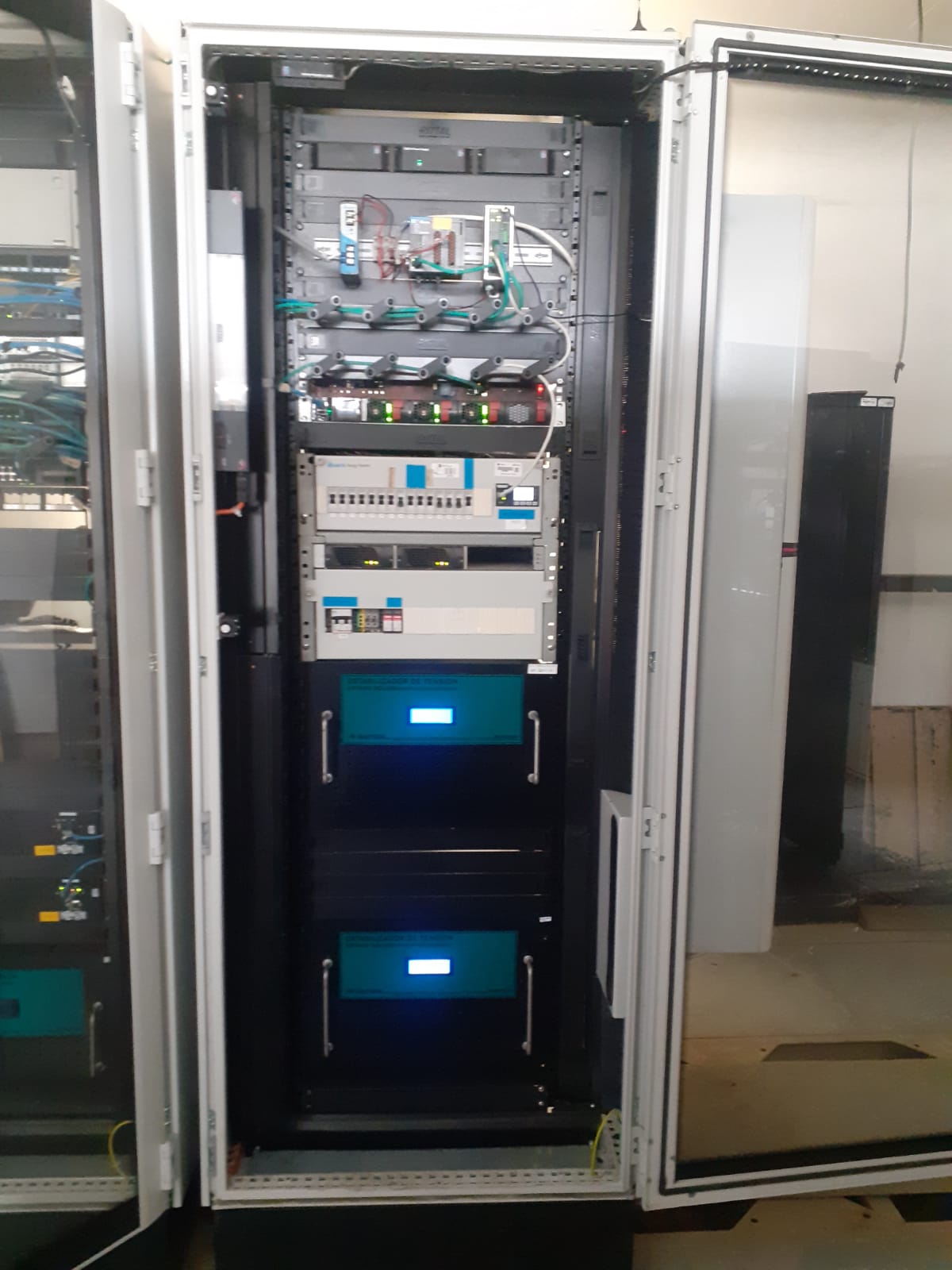 Estabilizador-e-Inversor-Instalados